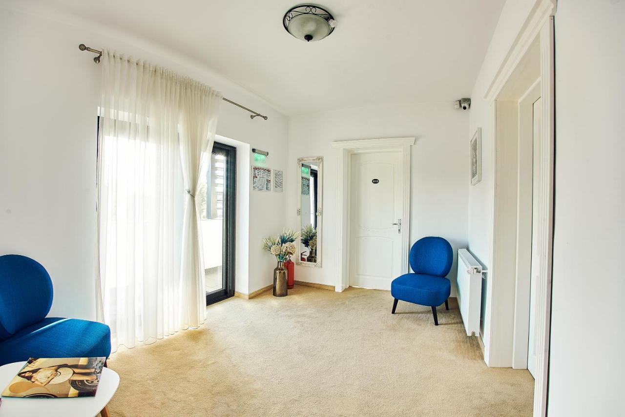 Boutique Hotel Casa Medievala Curtea De Arges Bagian luar foto